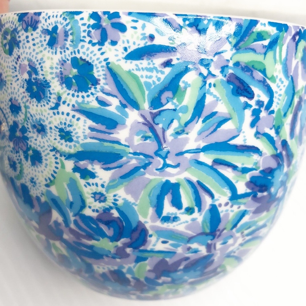 Lilly Pulitzer Pair of Colorful 12oz Mugs - Picture 3 of 9